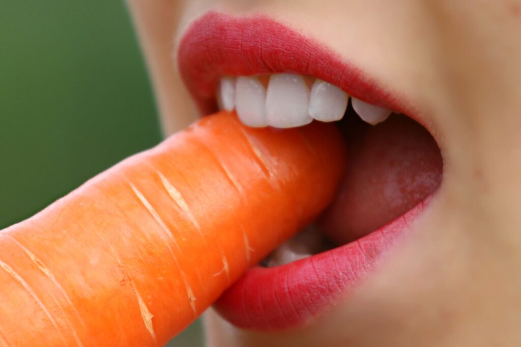 Can I Eat 1 Raw Carrot a Day